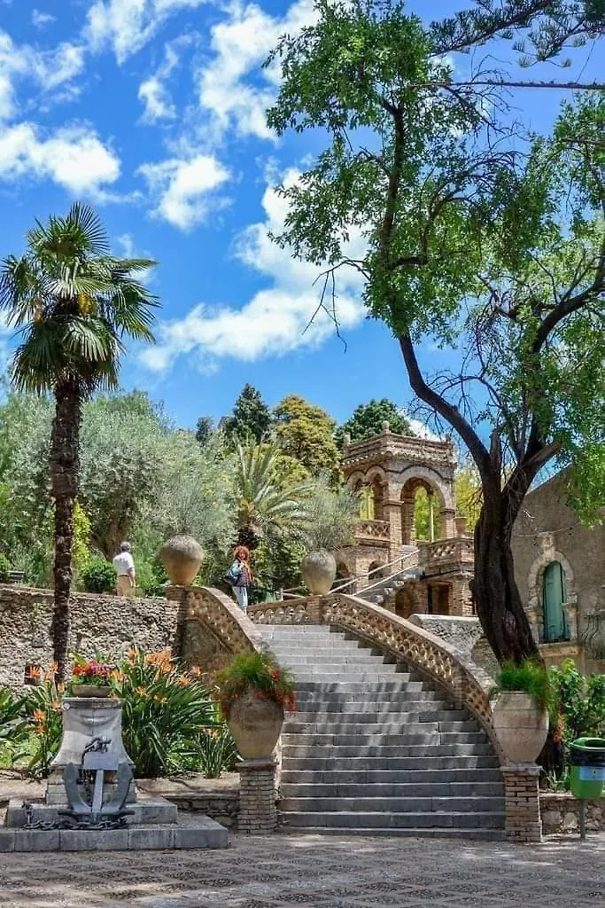 B&B Domus Pina Catania 0*,  Italy